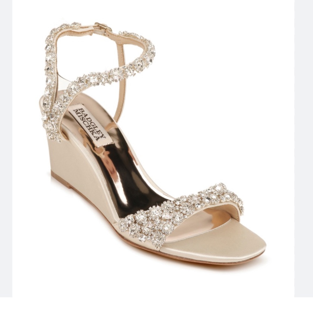 Gali Crystal Embellished Evening Ivory satin Wedge sandals size 7.5
